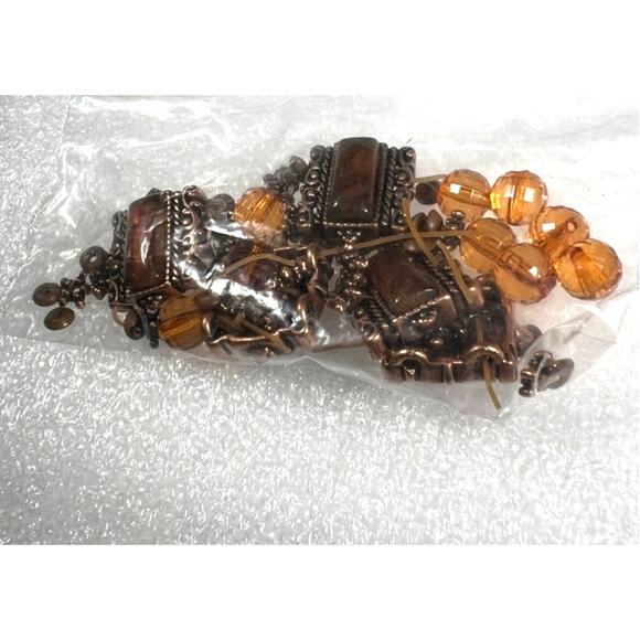 Beautiful Vintage Crafting Beads BROKEN Bracelet New in Pack Repurpose Reuse - Picture 4 of 8